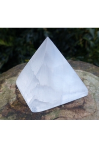 Obrázok pre Selenitová Pyramída 4,5cm